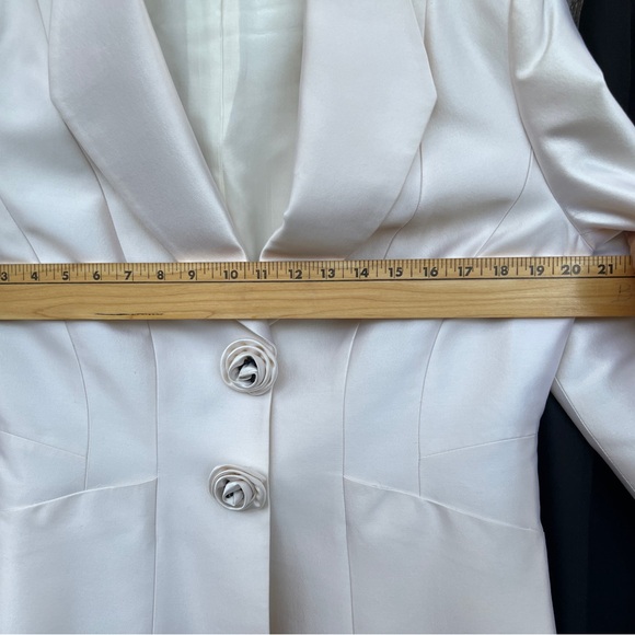 Tahari wool & silk cream jacket black skirt size 12 - Picture 10 of 16